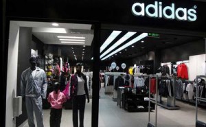 Adidas откроет в Китае еще 3 тысячи магазинов