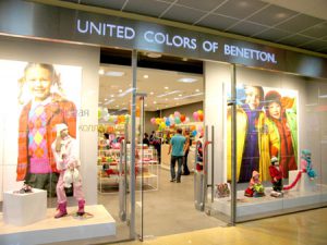 Benetton показал быт простых людей