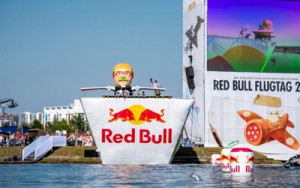 Red Bull Flugtag-2015 собрал россиян 